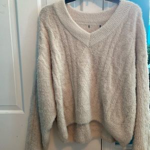 Medium American Eagle sweater. Very soft, great condition.